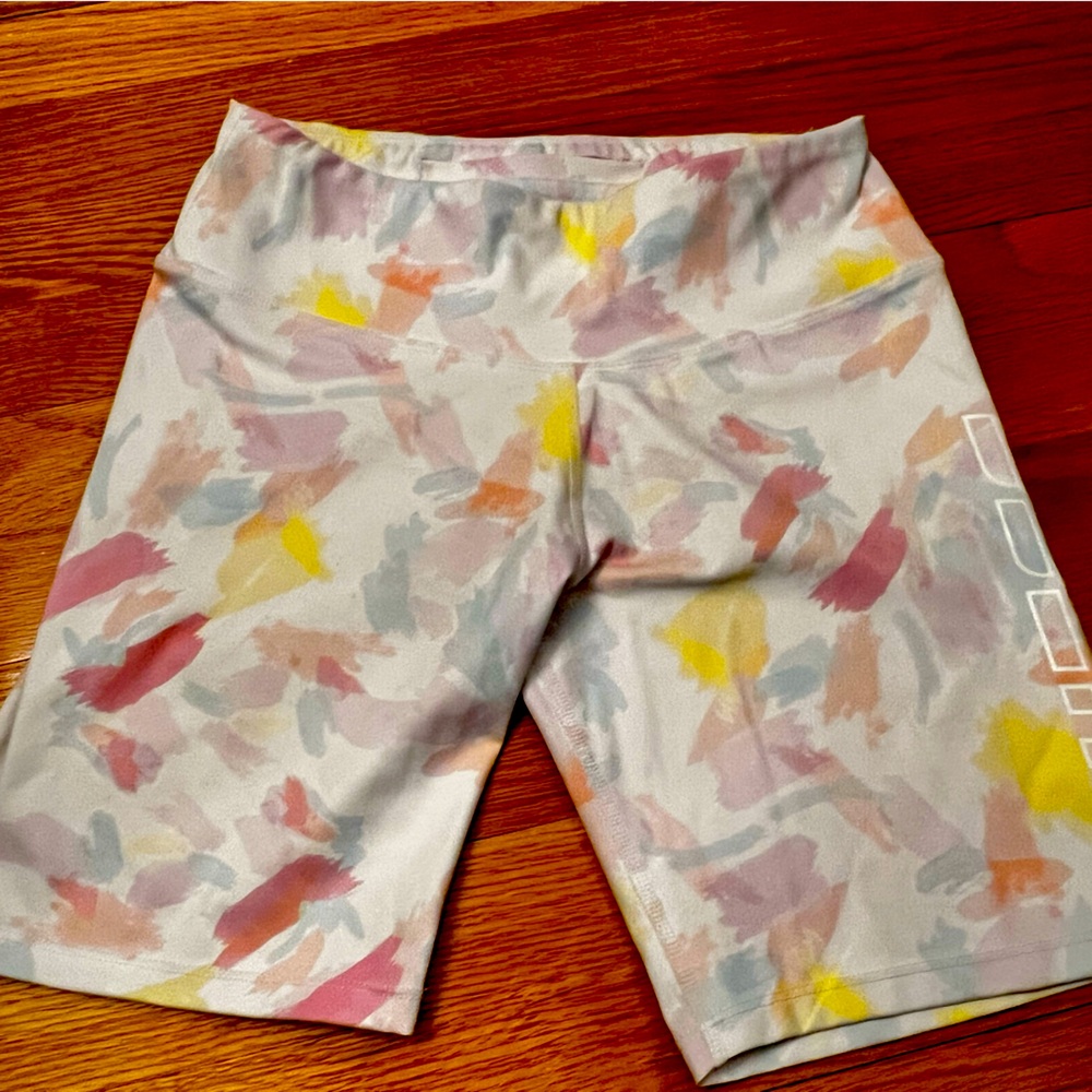 Guess bike shorts size 16 like new- multi colored